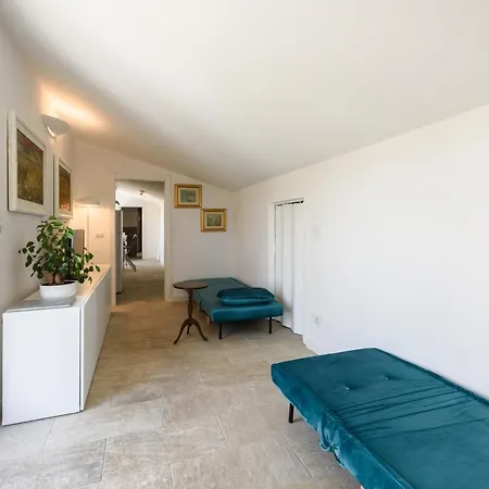 Your Loft In *